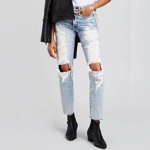 LEVI’S Rolling Stone Wedgie Fit Distressed Jeans